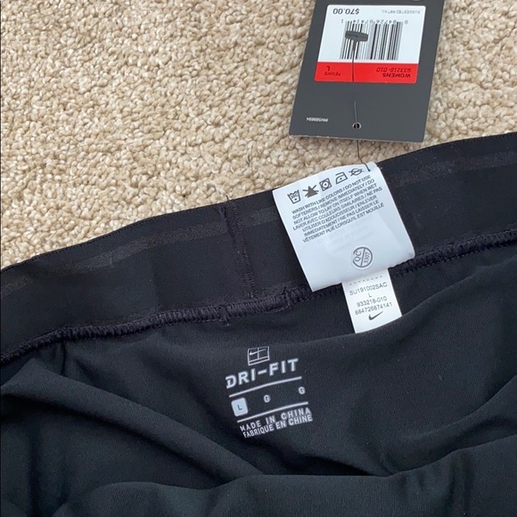 Nike Black pleated tennis skirt BNWT - Picture 7 of 16